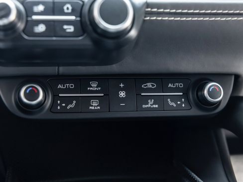 Certified 2017 Ferrari GTC4Lusso AWD/4WD image 84