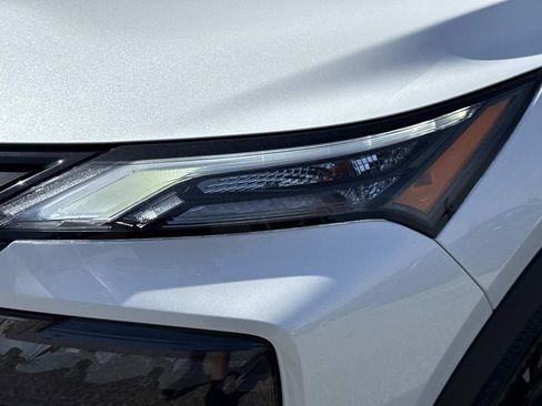 Used 2026 Nissan Rogue SV image 9