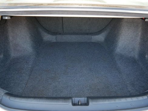 Used 2018 Honda Accord Sport image 10