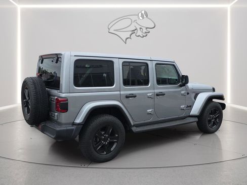 Used 2021 Jeep Wrangler Unlimited Sahara AWD/4WD image 22