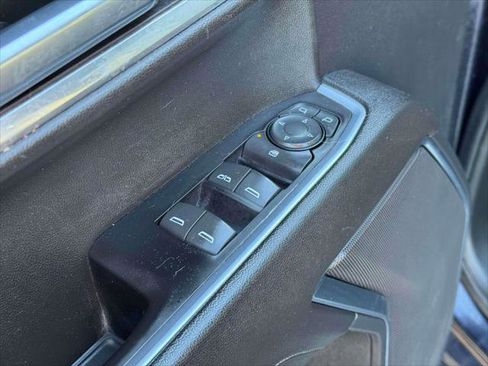 Used 2022 Chevrolet Silverado 1500 LT image 15