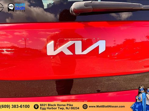 Used 2023 Kia Soul LX w/ LX Technology Package FWD image 7