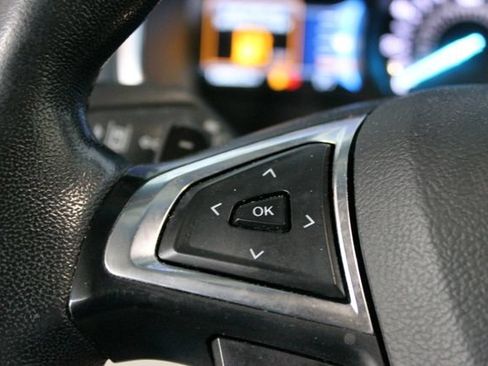 Used 2020 Ford Edge Titanium AWD/4WD image 15