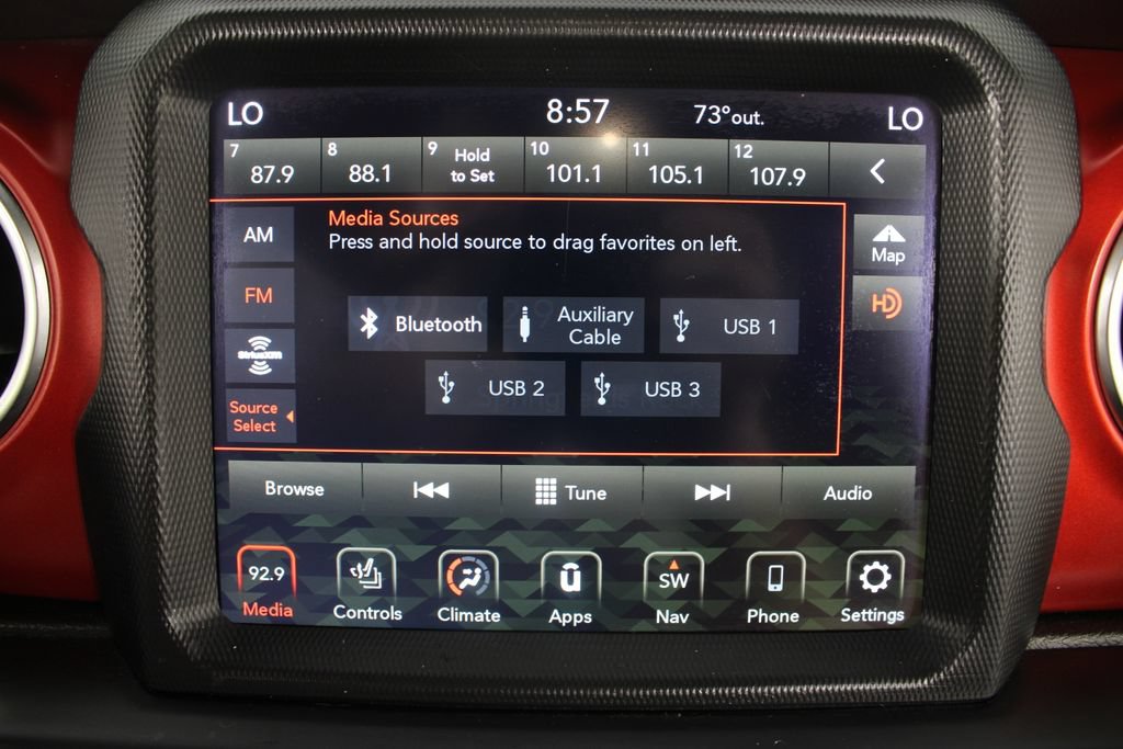 Used 2020 Jeep Gladiator Rubicon AWD/4WD image 5
