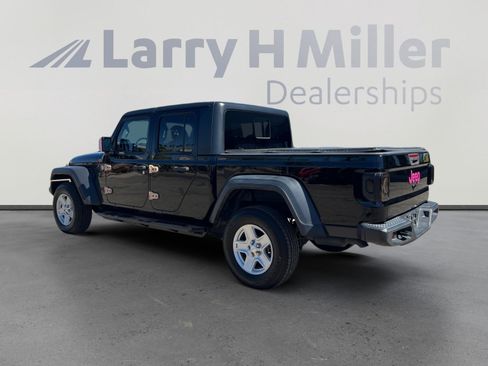 Used 2020 Jeep Gladiator Sport w/ Quick Order Package 24S image 3