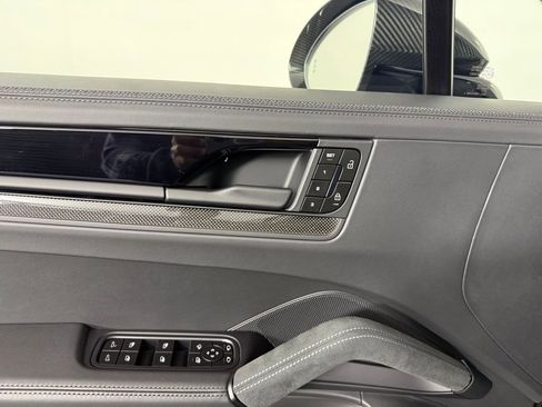New 2026 Porsche Cayenne GTS image 21