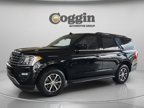 Certified 2021 Ford Expedition XLT image 1