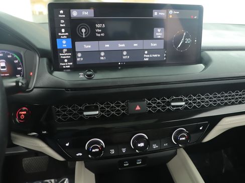 Used 2023 Honda Accord EX-L image 13