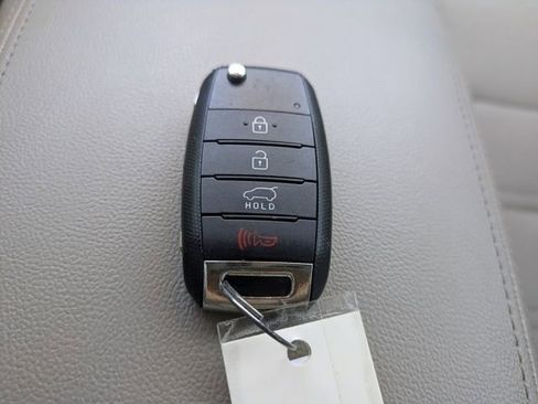 Used 2020 Kia Sorento LX w/ LX I4 Convenience Package FWD image 35