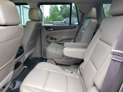 Used 2017 GMC Yukon SLT RWD image 10