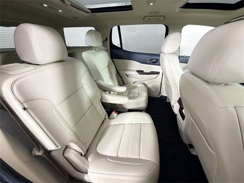 Used 2023 GMC Acadia Denali image 27
