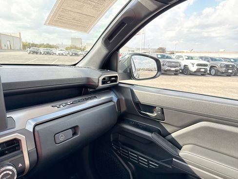 Certified 2025 Toyota Tacoma SR5 image 16