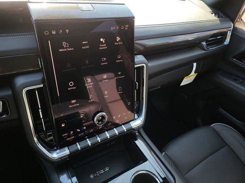 New 2026 GMC Yukon XL Elevation w/ Elevation Premium Package image 11
