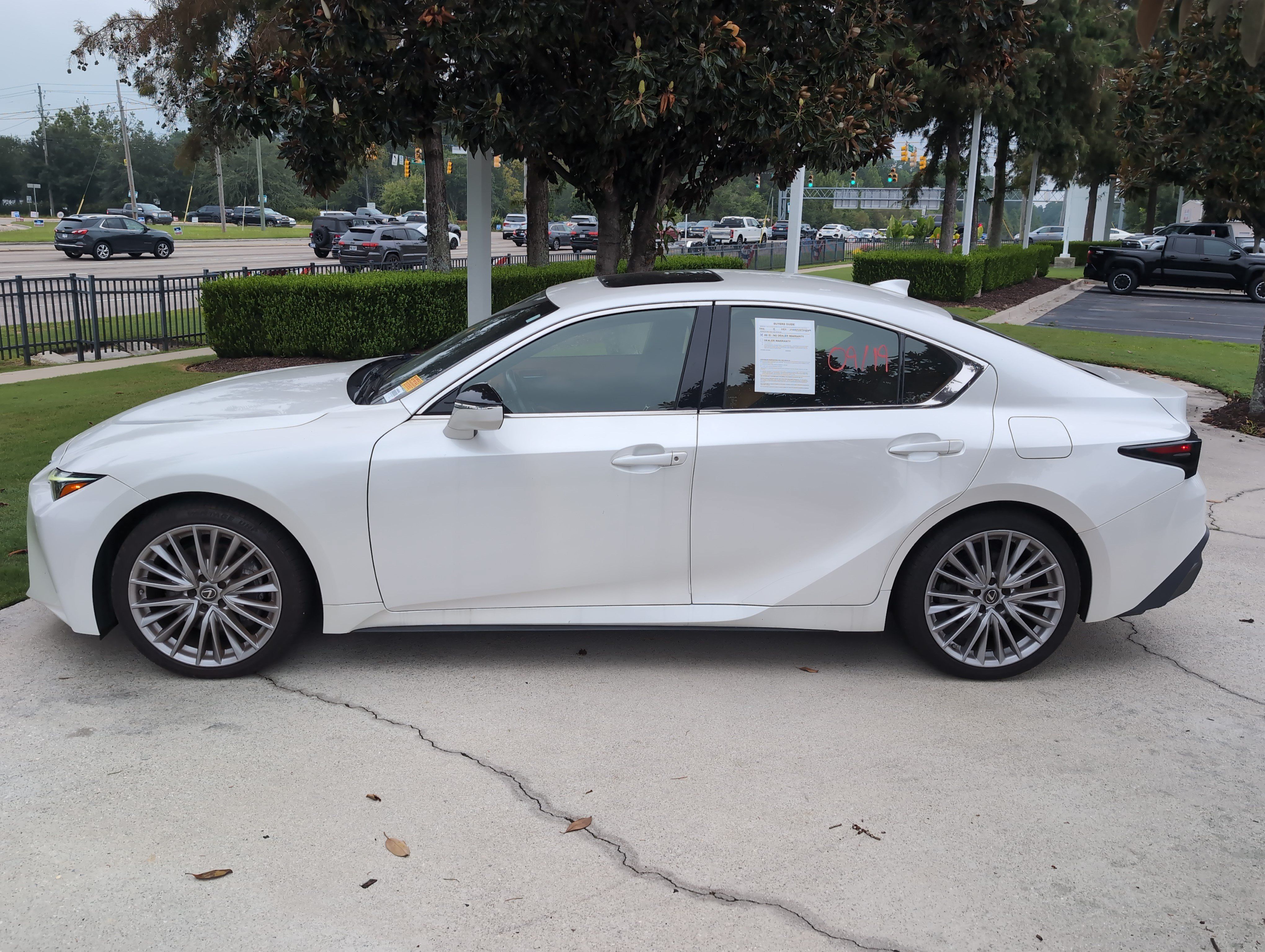 Used 2022 Lexus IS 300 AWD w/ Premium Package image 7