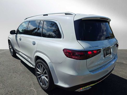 New 2026 Mercedes-Benz GLS 580 4MATIC image 5