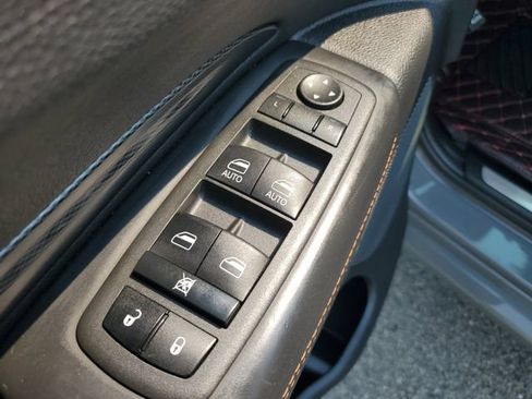 Certified 2022 Dodge Durango R/T w/ Blacktop Package RWD image 25