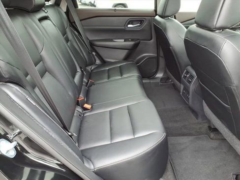 Certified 2023 Nissan Rogue SL w/ SL Premium Package image 17