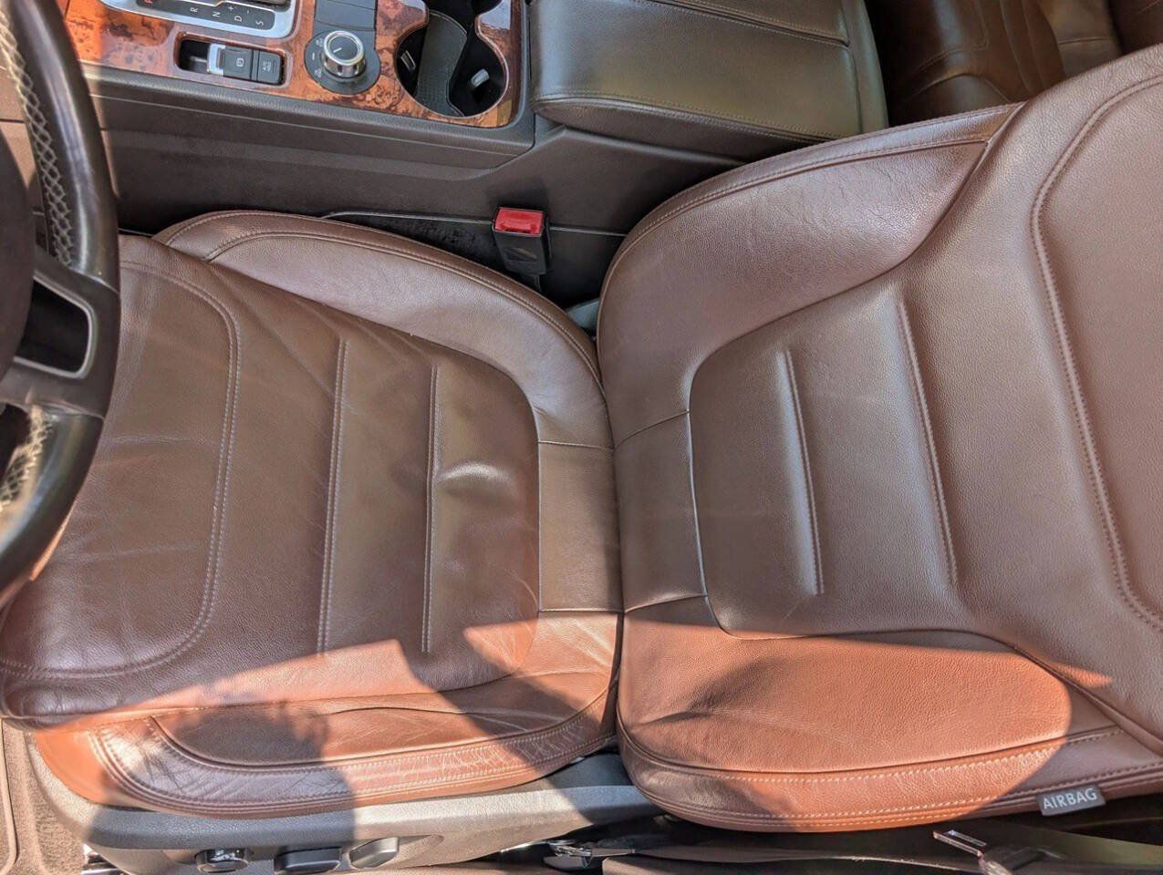 Used 2011 Volkswagen Touareg TDI AWD/4WD image 29