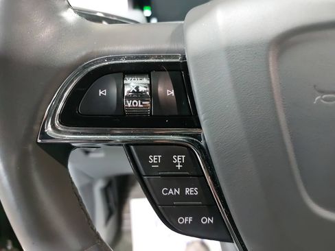 Used 2022 Lincoln Nautilus Reserve AWD/4WD image 17