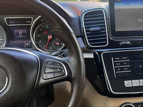 Used 2018 Mercedes-Benz GLE 350 image 29