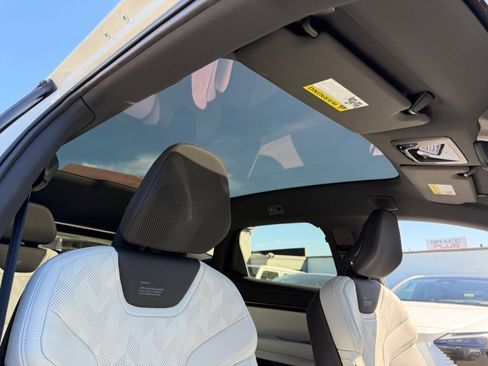 Used 2025 Polestar Polestar 3 image 36