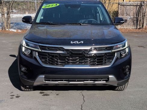 Certified 2024 Kia Seltos EX image 2