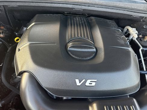 Used 2015 Jeep Grand Cherokee Limited image 13