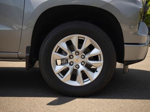 New 2026 Chevrolet Silverado 1500 Custom AWD/4WD image 11
