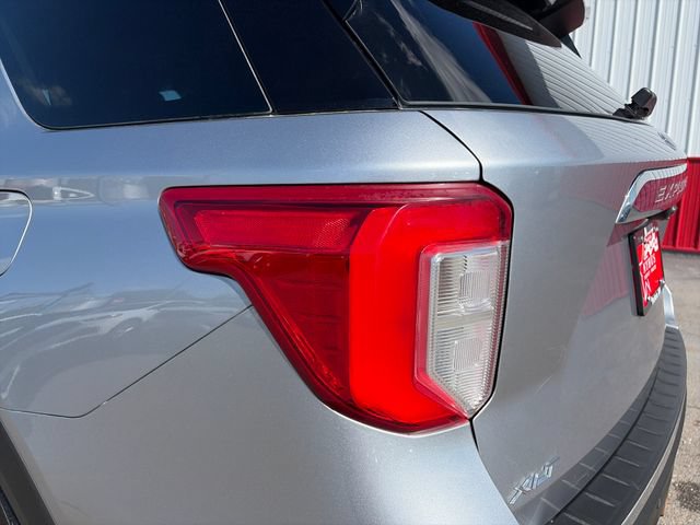 Used 2021 Ford Explorer XLT w/ Class III Trailer Tow Package AWD/4WD image 21