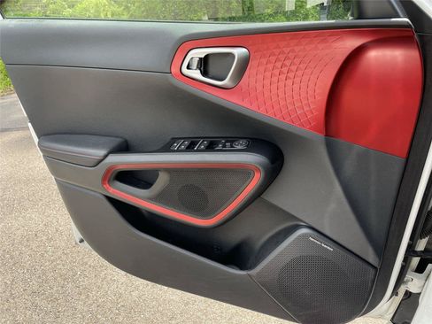 Used 2020 Kia Soul GT-Line Turbo FWD image 27