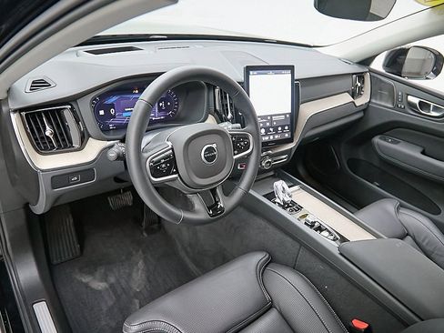 New 2026 Volvo XC60 B5 Ultra w/ Protection Package Premier image 12