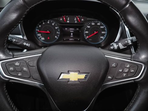 Certified 2018 Chevrolet Equinox LT FWD image 30