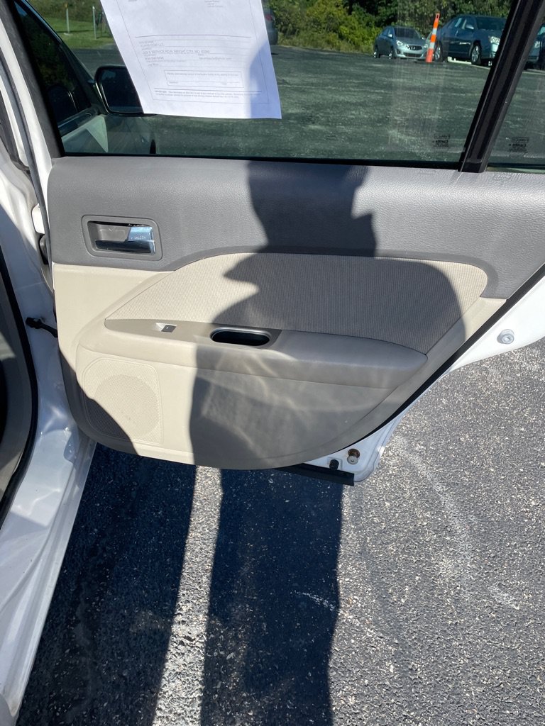 Used 2010 Ford Fusion Hybrid FWD image 18