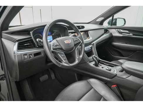 Certified 2022 Cadillac XT5 Premium Luxury image 9