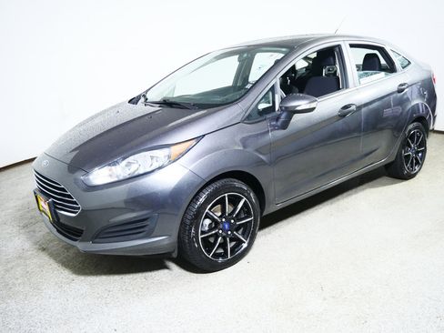 Used 2017 Ford Fiesta SE w/ Cold Weather Package FWD image 3