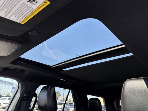 Used 2024 Ford Explorer ST-Line w/ Class IV Trailer Tow Package image 8