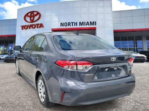 Used 2023 Toyota Corolla LE image 3