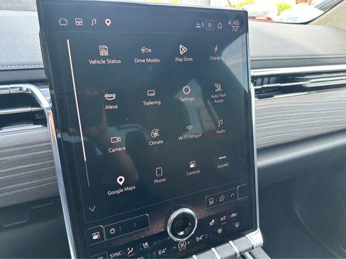 Used 2025 GMC Sierra EV Denali AWD/4WD image 24