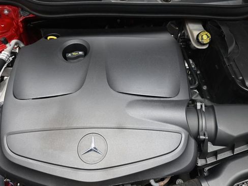 Used 2015 Mercedes-Benz CLA 250 image 29