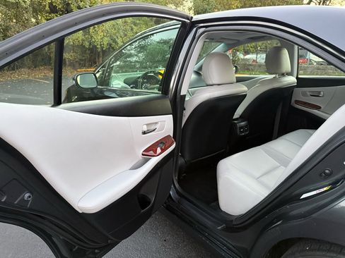 Used 2011 Lexus HS 250h image 22