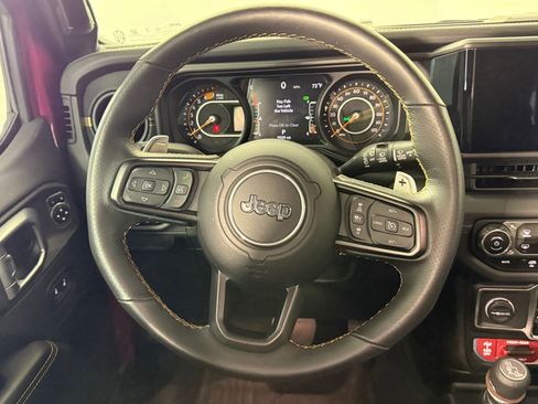 Used 2024 Jeep Wrangler Unlimited Rubicon 392 image 16