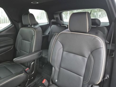 Certified 2023 Chevrolet Traverse Premier w/ LPO, Floor Liner Package image 32