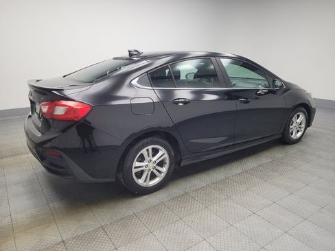 Used 2018 Chevrolet Cruze LT w/ Convenience Package image 10