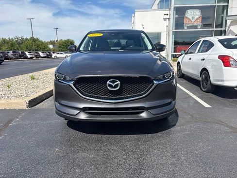Used 2017 MAZDA CX-5 Touring w/ Preferred Equipment Package AWD/4WD image 3