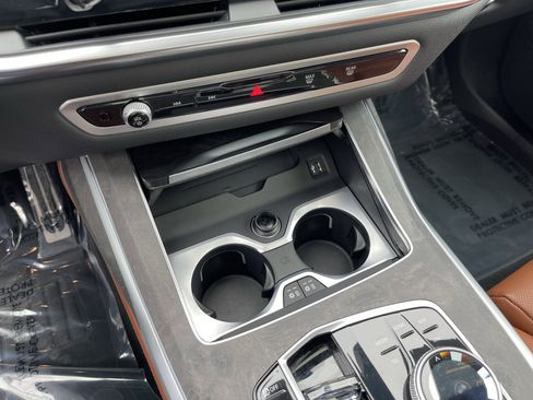 Certified 2025 BMW X7 M60i w/ Executive Package image 14