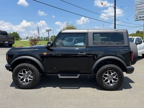 Used 2023 Ford Bronco Badlands AWD/4WD image 8