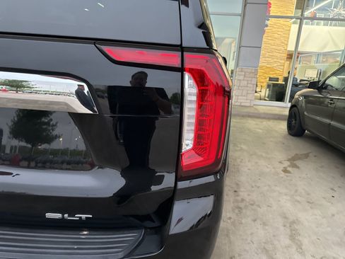 Used 2022 GMC Yukon SLT w/ SLT Premium Package image 6