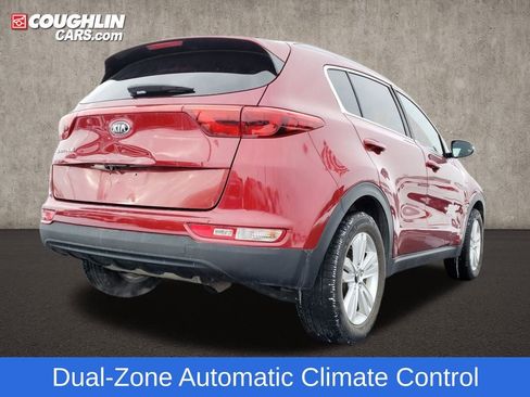 Used 2018 Kia Sportage LX w/ LX Technology Package image 9