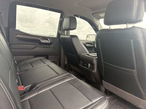 Used 2023 Chevrolet Silverado 1500 RST AWD/4WD image 17