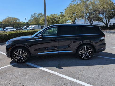 Certified 2025 Lincoln Aviator Reserve w/ Equipment Group 201A AWD/4WD image 7